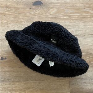 ALO Black Fuzzy Bucket Hat